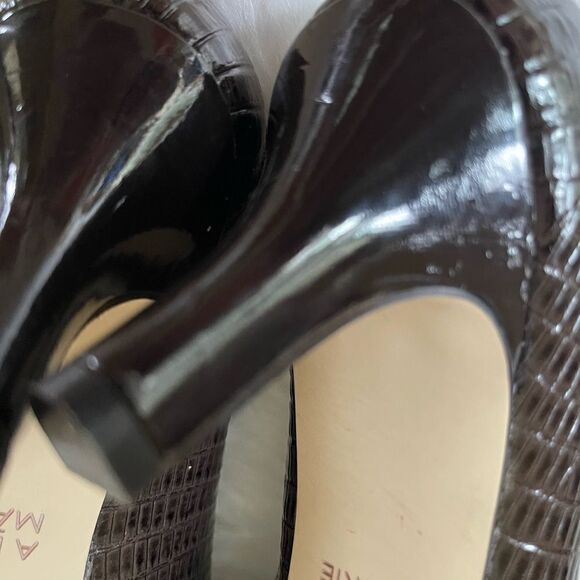 Alex Marie brown leather reptile prints 3”heels slip on with gold tone accent - Picture 10 of 10